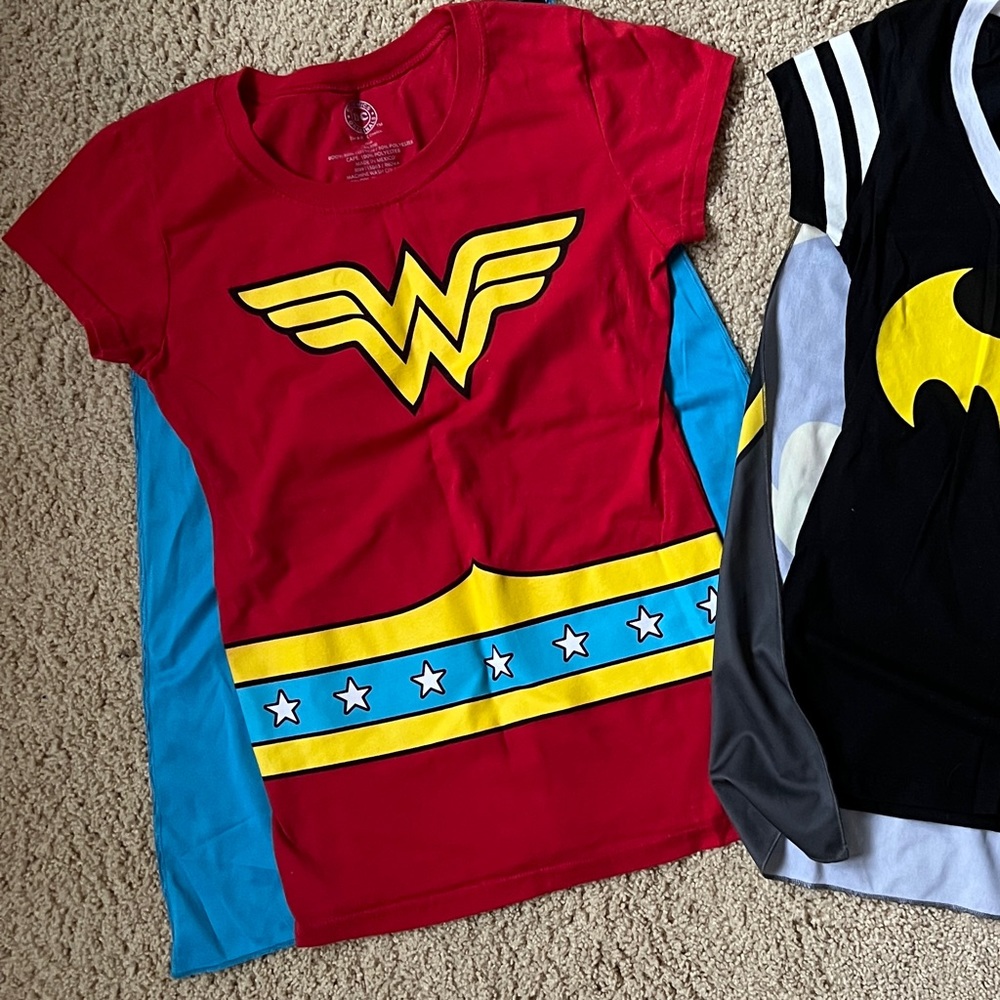 Wonder Woman Caped T-shirt Size 11-13 NWOT